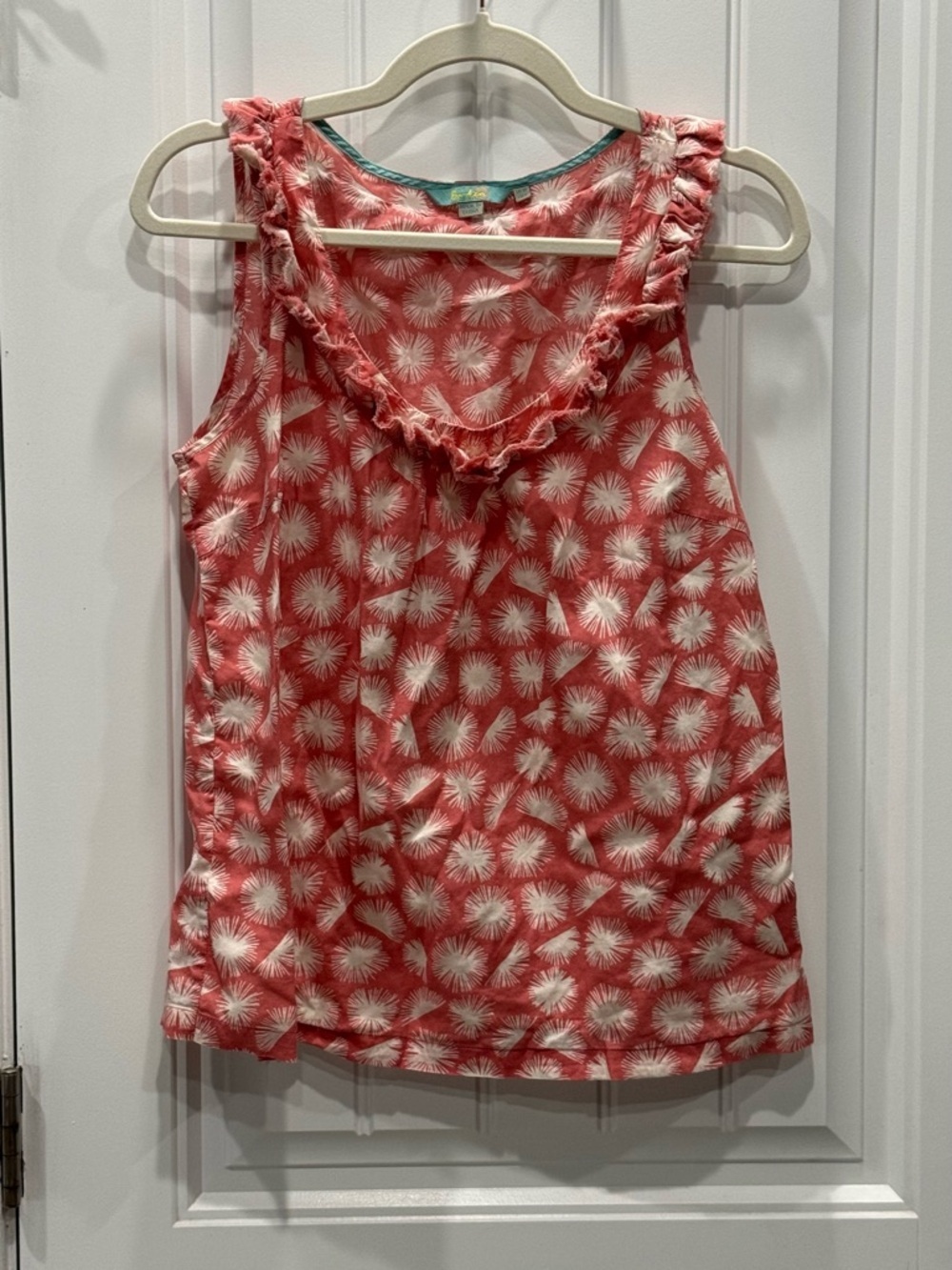 Boden Women’s Size 6 Coral Pink Floral Sleeveless Blouse w/ Ruffle Neck EUC